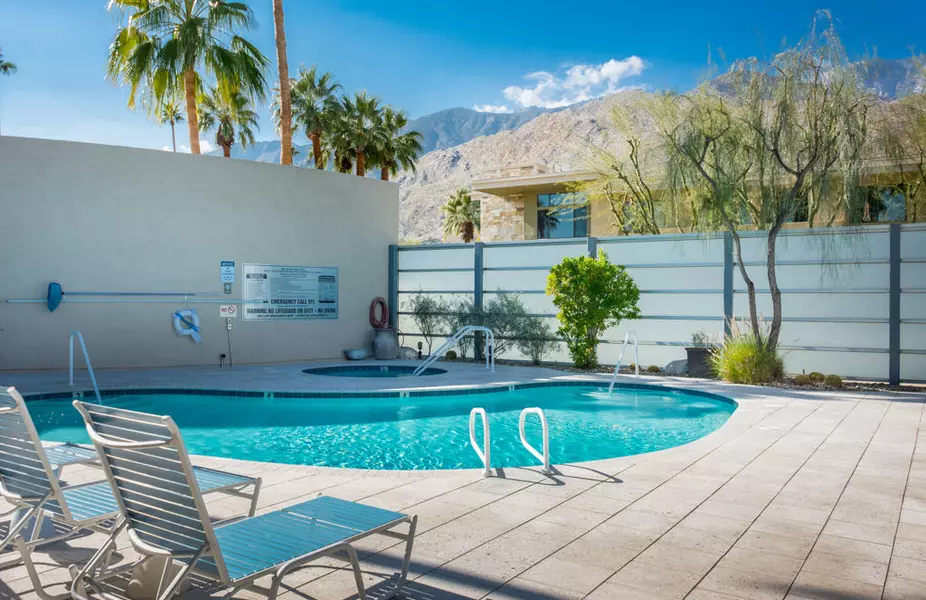 850 E Palm Canyon DR #202, Palm Springs, CA 92264