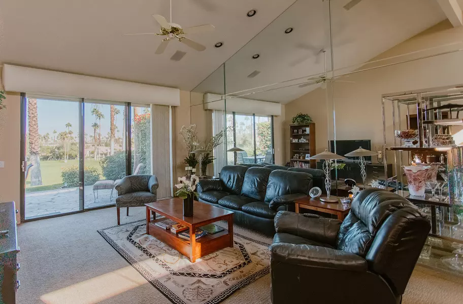 76180 Honeysuckle DR, Palm Desert, CA 92211