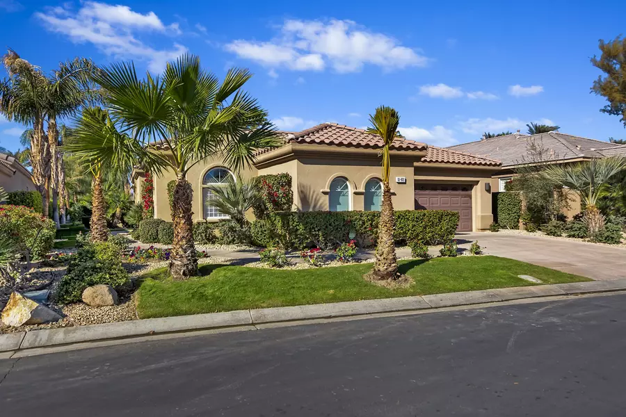 51821 Via Sorrento, La Quinta, CA 92253