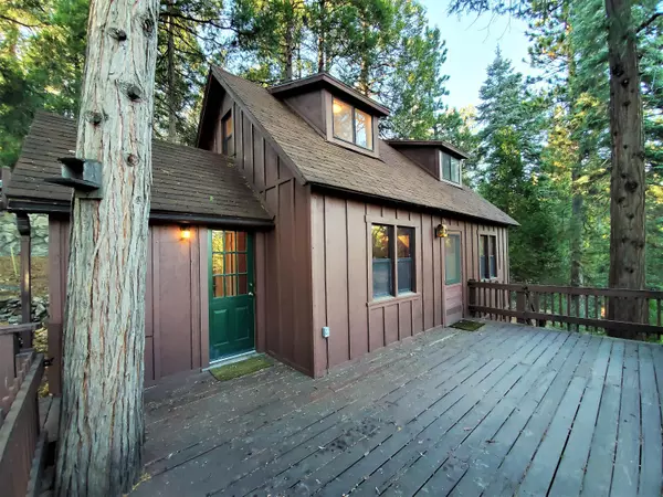 27147 Little Bear Rd RD, Lake Arrowhead, CA 92317