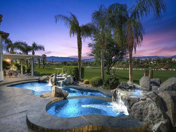 899 Mission Creek DR, Palm Desert, CA 92211