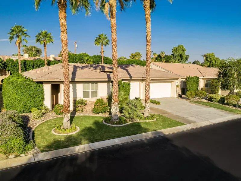 43757 Parkway Esplanade W, La Quinta, CA 92253