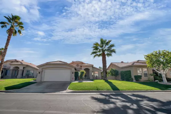 221 Strada Nova, Palm Desert, CA 92260