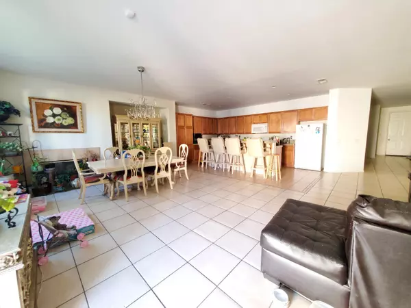 Coachella, CA 92236,49163 Pluma Verde PL