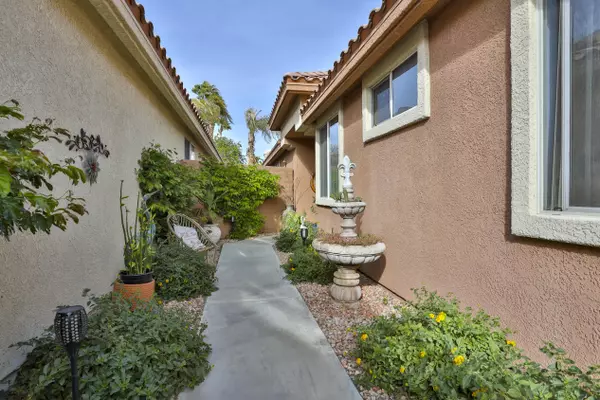 Palm Desert, CA 92211,76886 Danith PL