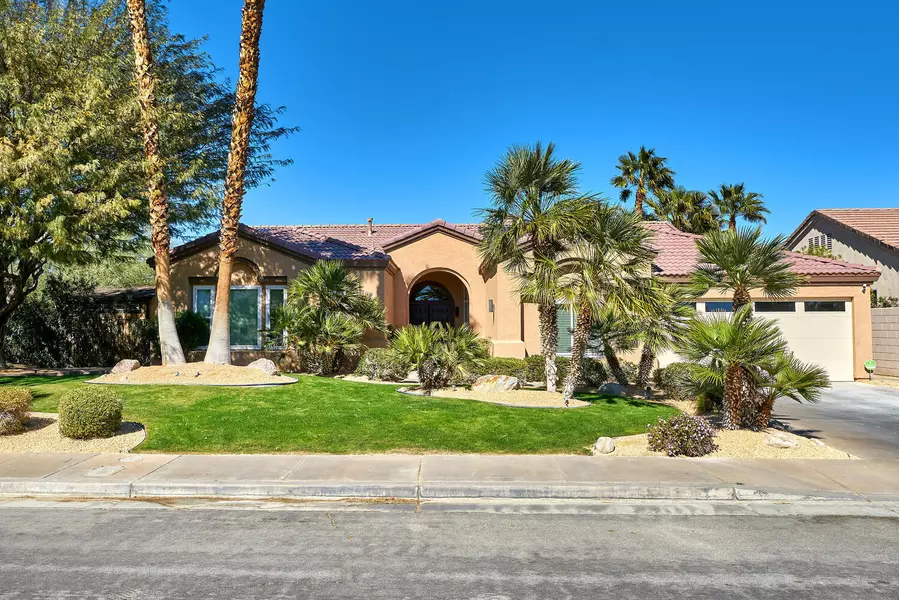 1020 E Via San Dimas RD, Palm Springs, CA 92262