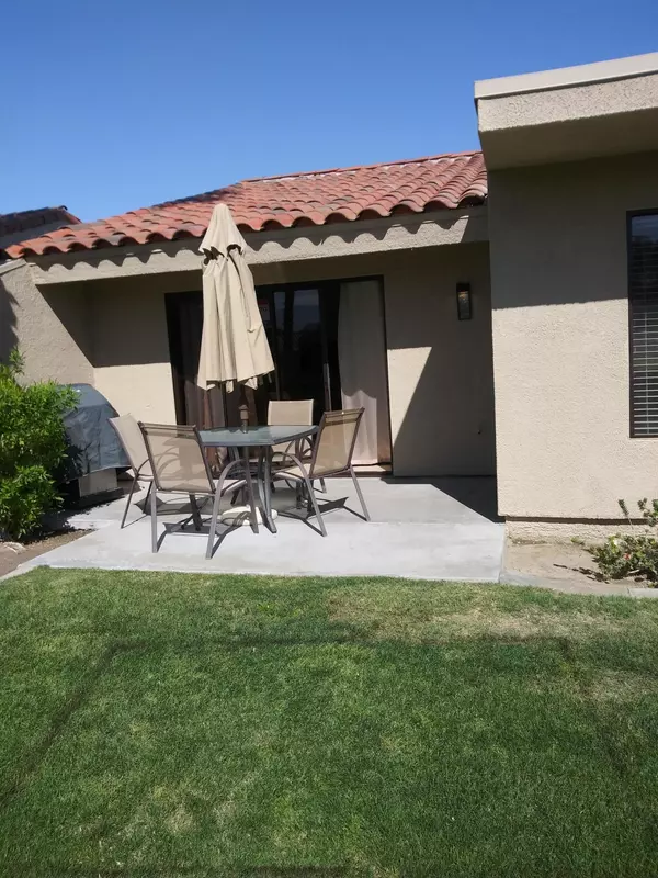 Palm Desert, CA 92211,40146 Baltusrol CIR #43