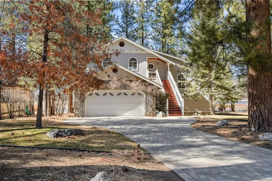 178 Bayside DR, Big Bear Lake, CA 92315