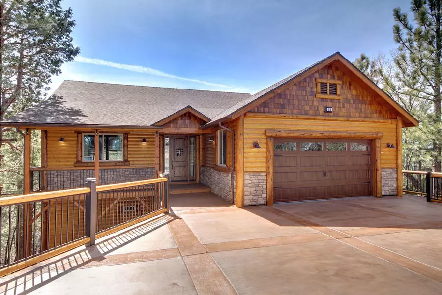 612 Villa Grove AVE, Big Bear City, CA 92314