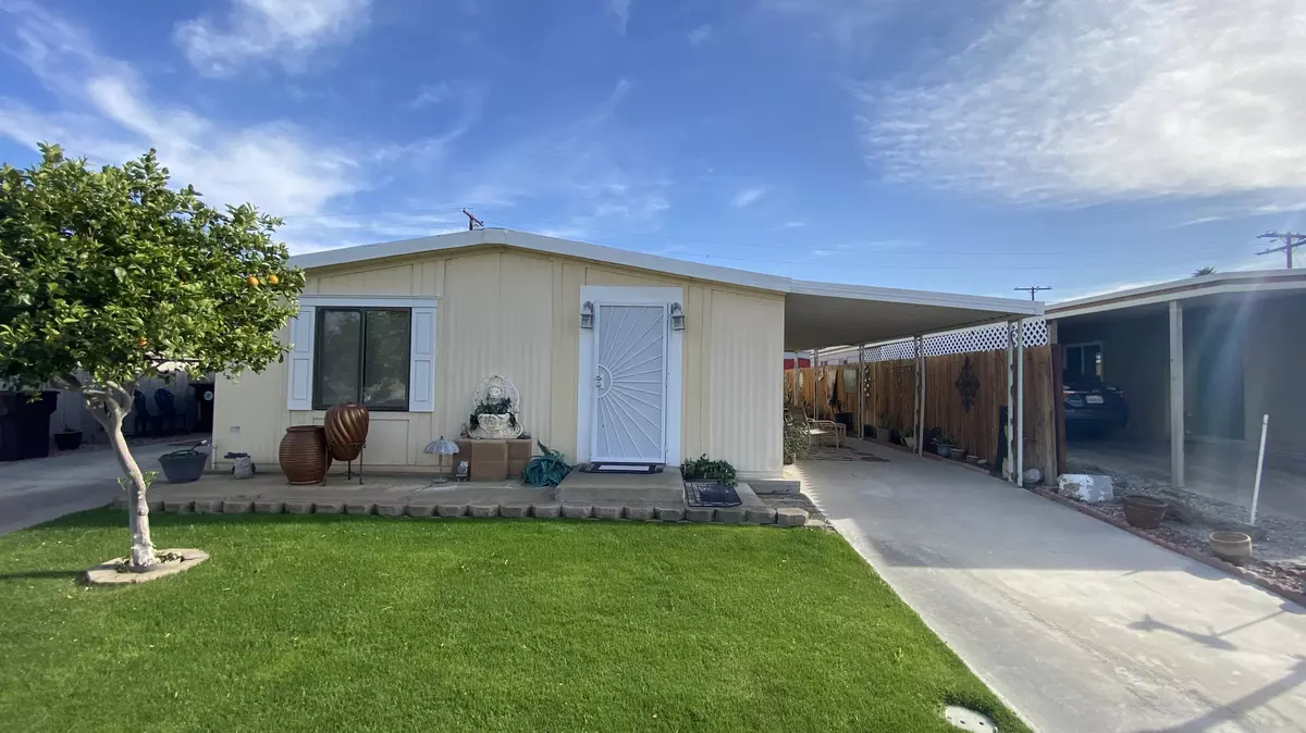 Thousand Palms, CA 92276,32698 Chiricahua DR