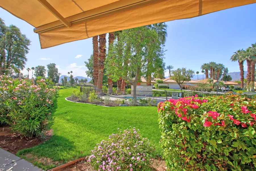 157 Gran Via, Palm Desert, CA 92260