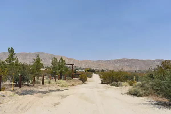 9845 Sundown TRL, Morongo Valley, CA 92256