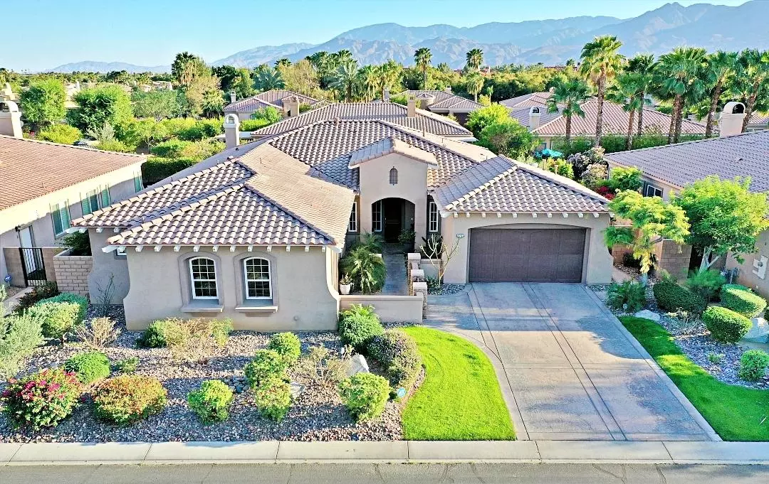 La Quinta, CA 92253,81715 Charismatic WAY