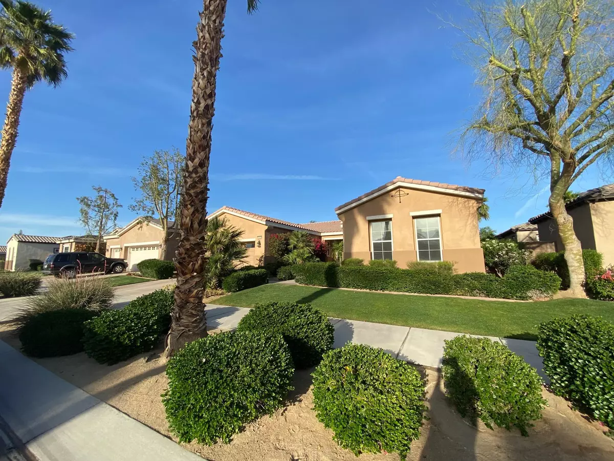 La Quinta, CA 92253,60638 Juniper LN