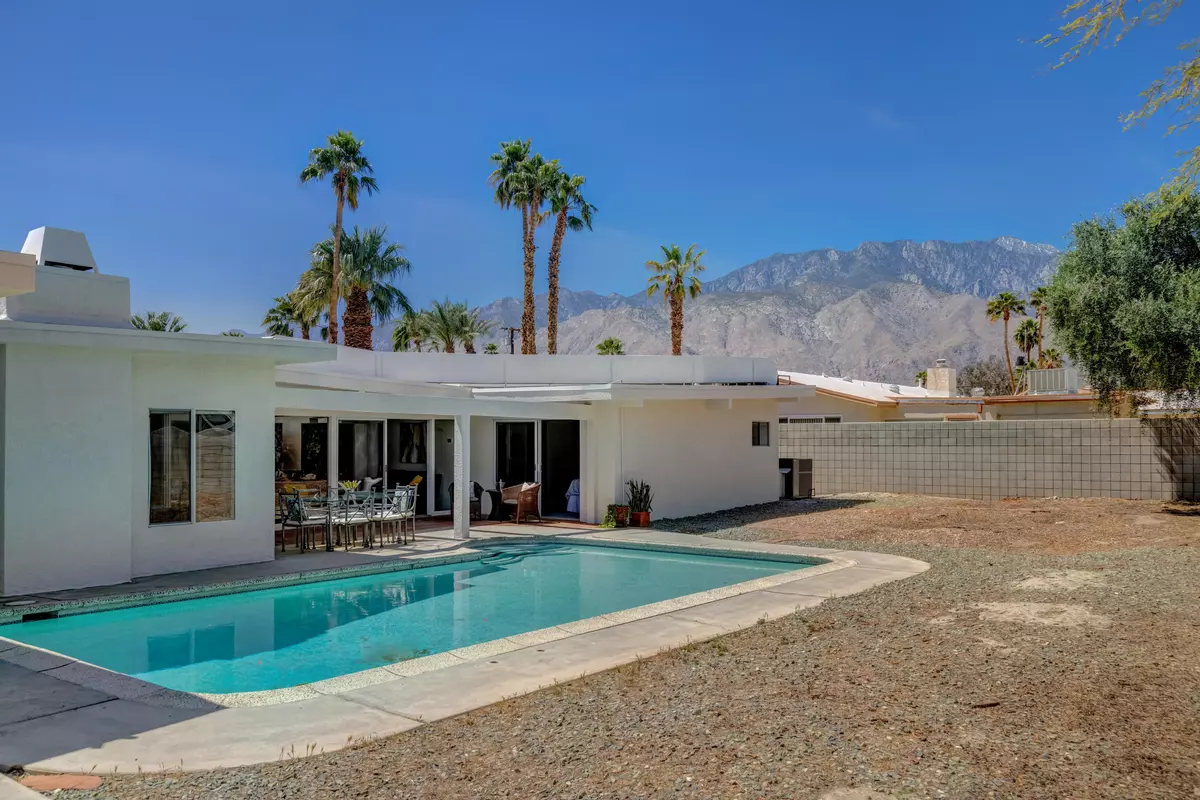 Palm Springs, CA 92262,3010 E Vincentia RD