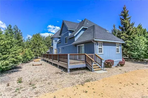 Big Bear Lake, CA 92315,324 Meadow CIR S