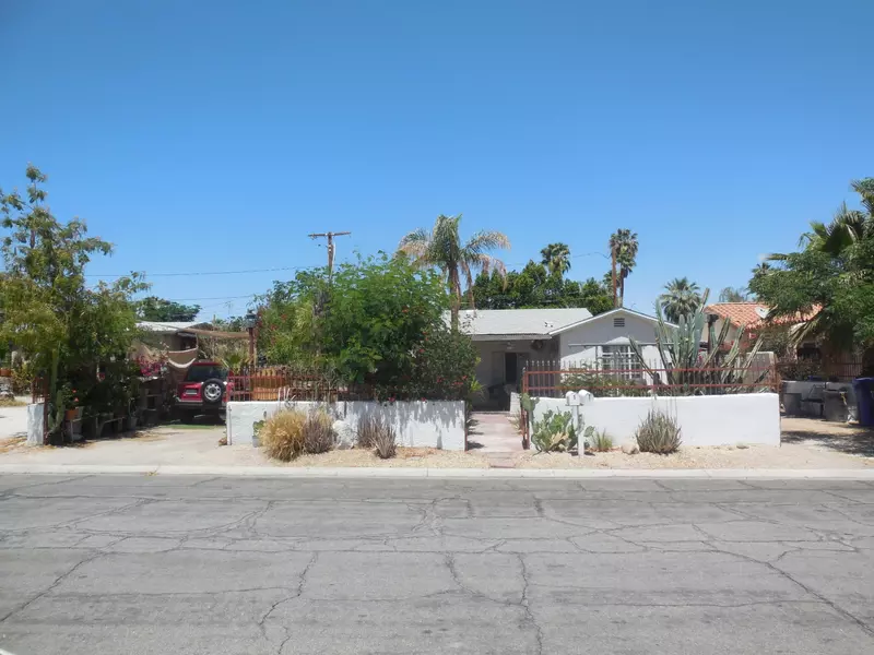 666 E Calle Roca, Palm Springs, CA 92264