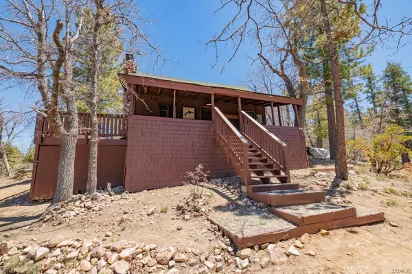 51 Metcalf Creek TRL, Big Bear Lake, CA 92315