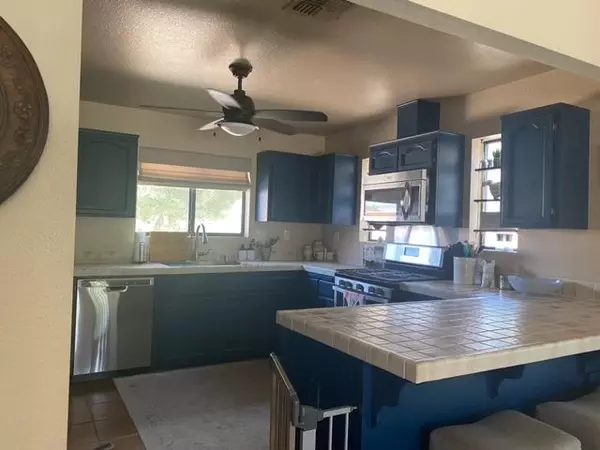 Palm Springs, CA 92262,3055 N Greg CIR