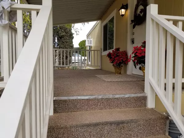 Lake Elsinore, CA 92532,28230 Lindell RD