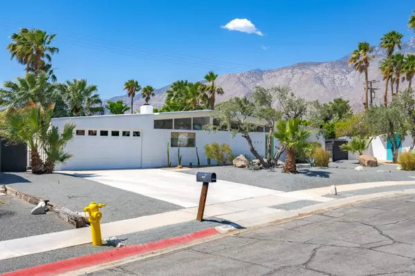 Palm Springs, CA 92262,1083 E Padua WAY