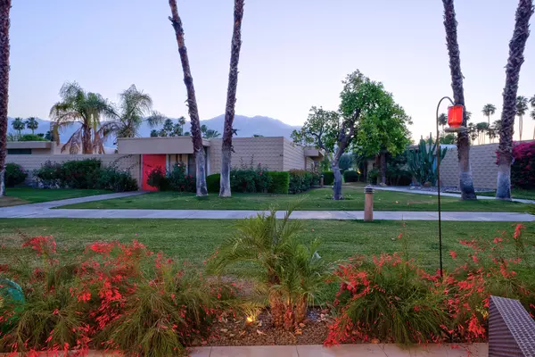 Palm Springs, CA 92264,306 Desert Lakes DR