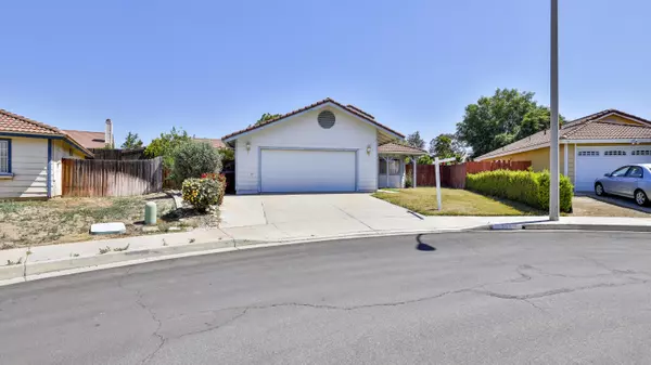 Beaumont, CA 92223,506 Roy CT