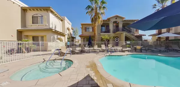 50660 Santa Rosa PLZ #4, La Quinta, CA 92253