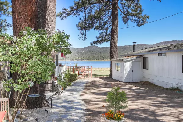 Big Bear Lake, CA 92315,41150 Lahontan DR #B7