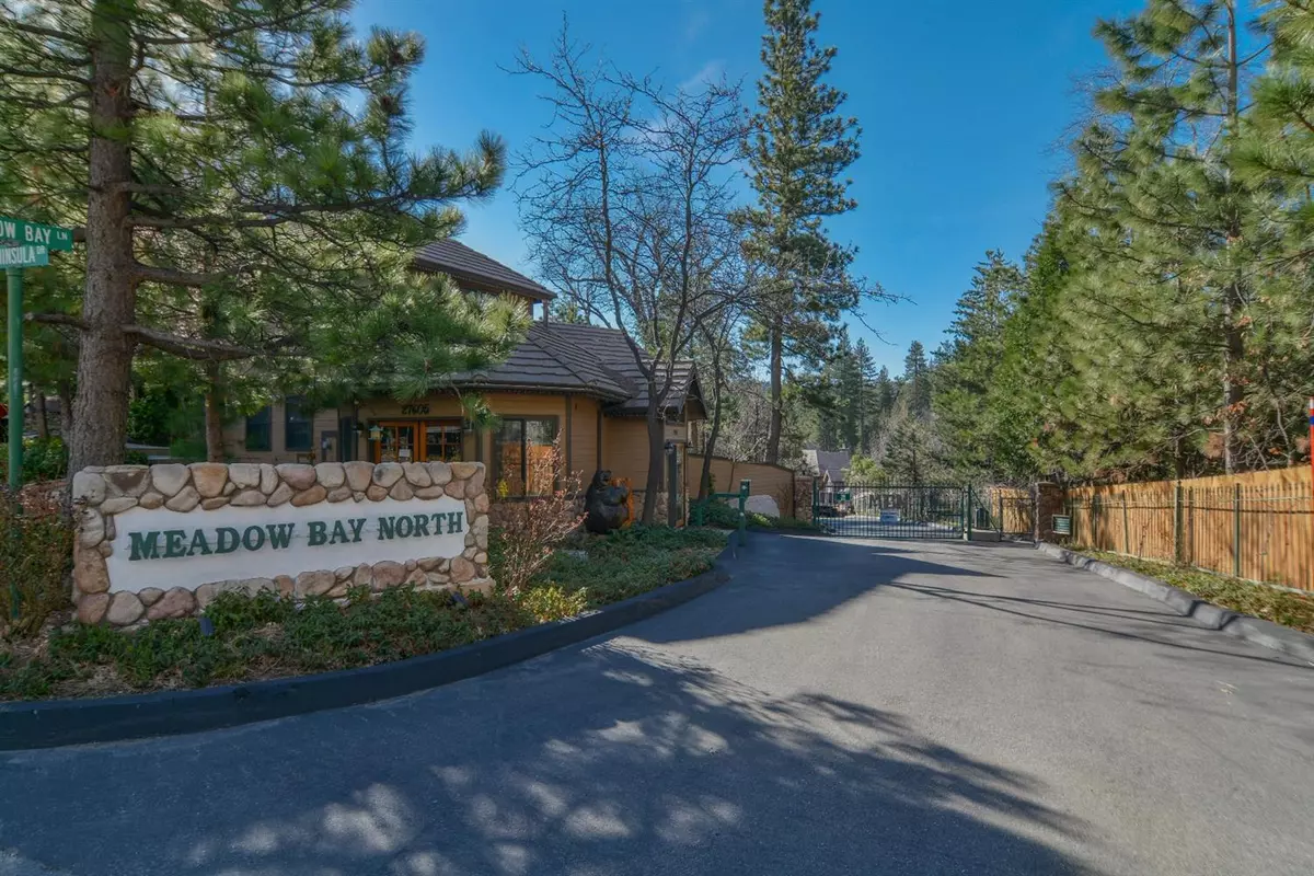 Lake Arrowhead, CA 92352,27657 Peninsula DR #108