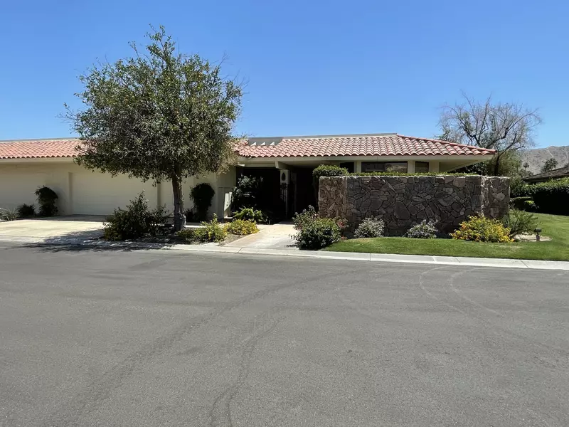 34 Mount Holyoke DR, Rancho Mirage, CA 92270