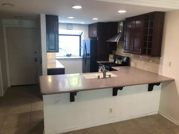 Placentia, CA 92870,364 Molokai DR