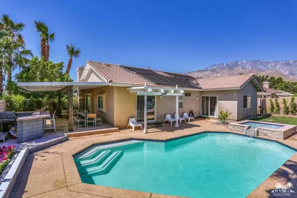 1692 E Via Escuela, Palm Springs, CA 92262