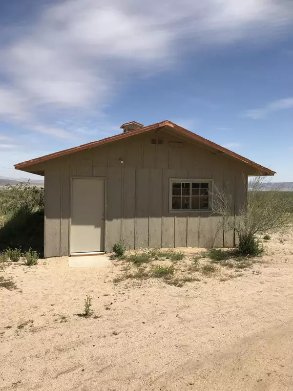 Johnson Valley, CA 92285,50235 Saddle Rock WAY