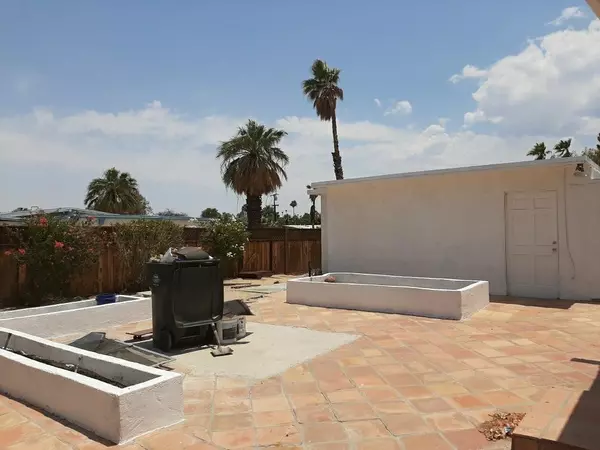 Palm Springs, CA 92262,790 W Gateway DR