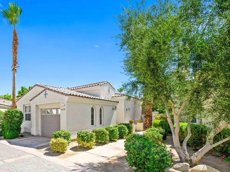 80776 Via Puerta Azul, La Quinta, CA 92253