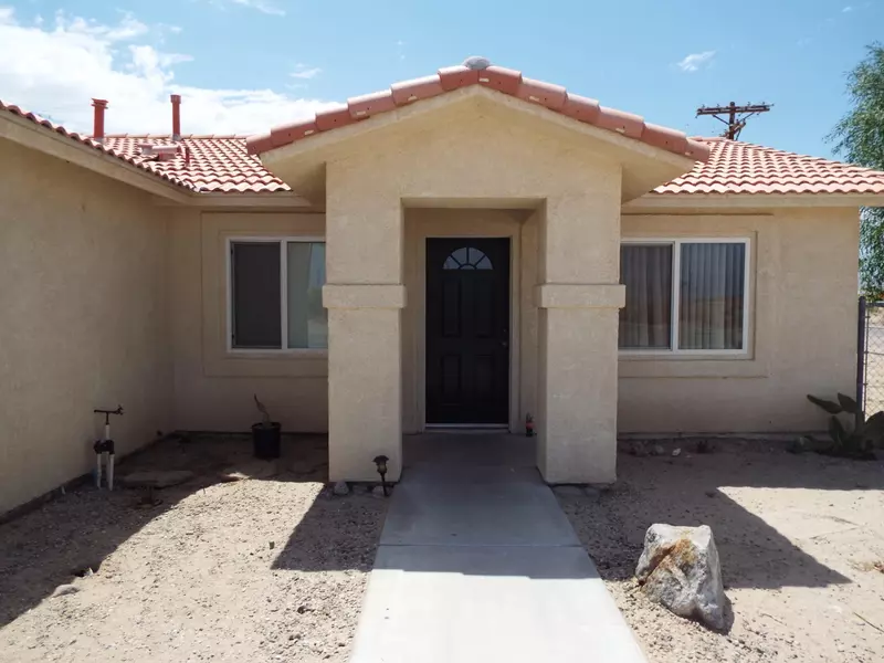 2983 Lisbon AVE, Salton City, CA 92275