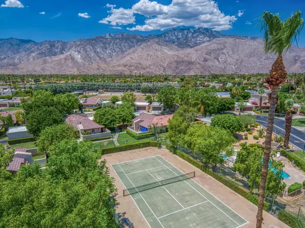 3518 Ridgeview CIR, Palm Springs, CA 92264