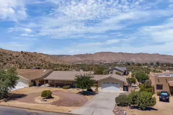 56070 Desert Gold DR, Yucca Valley, CA 92284