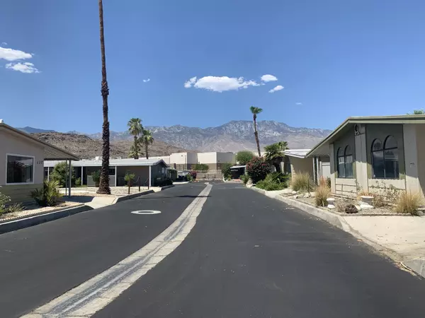 Palm Springs, CA 92264,136 Sage DR