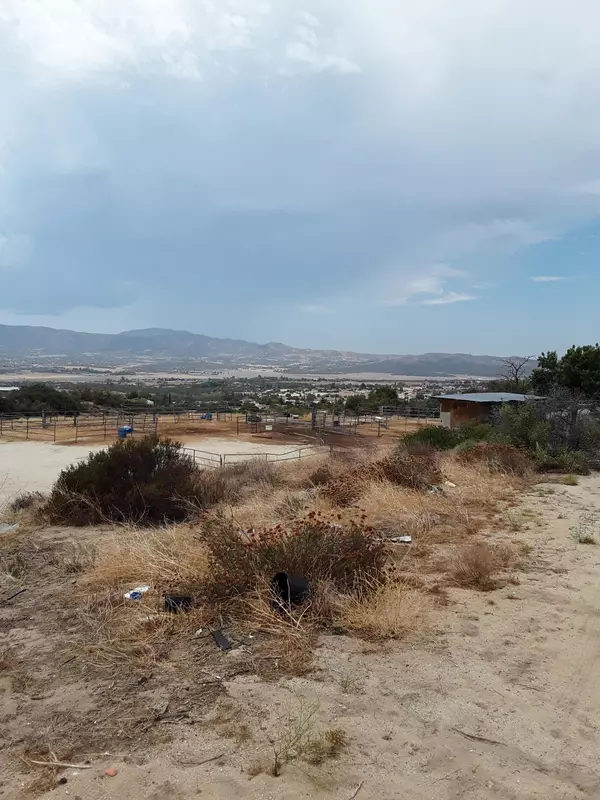 Anza, CA 92539,61200 Indian Paint Brush RD