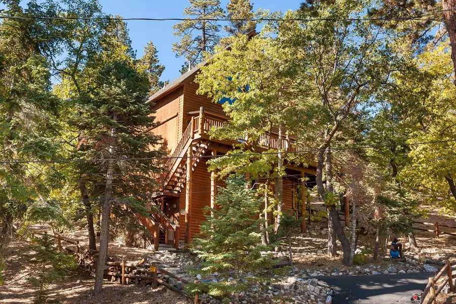 1449 Club View DR, Big Bear Lake, CA 92315