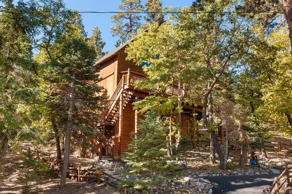 Big Bear Lake, CA 92315,1449 Club View DR