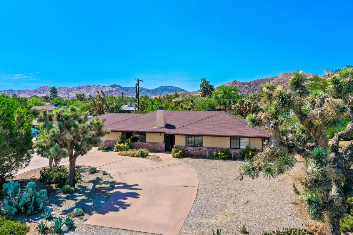 Yucca Valley, CA 92284,56761 Bonanza DR