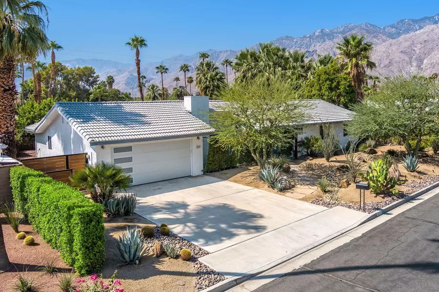 2121 E Calle Felicia, Palm Springs, CA 92262