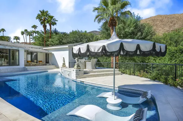 Palm Springs, CA 92264,148 W Camino Descanso