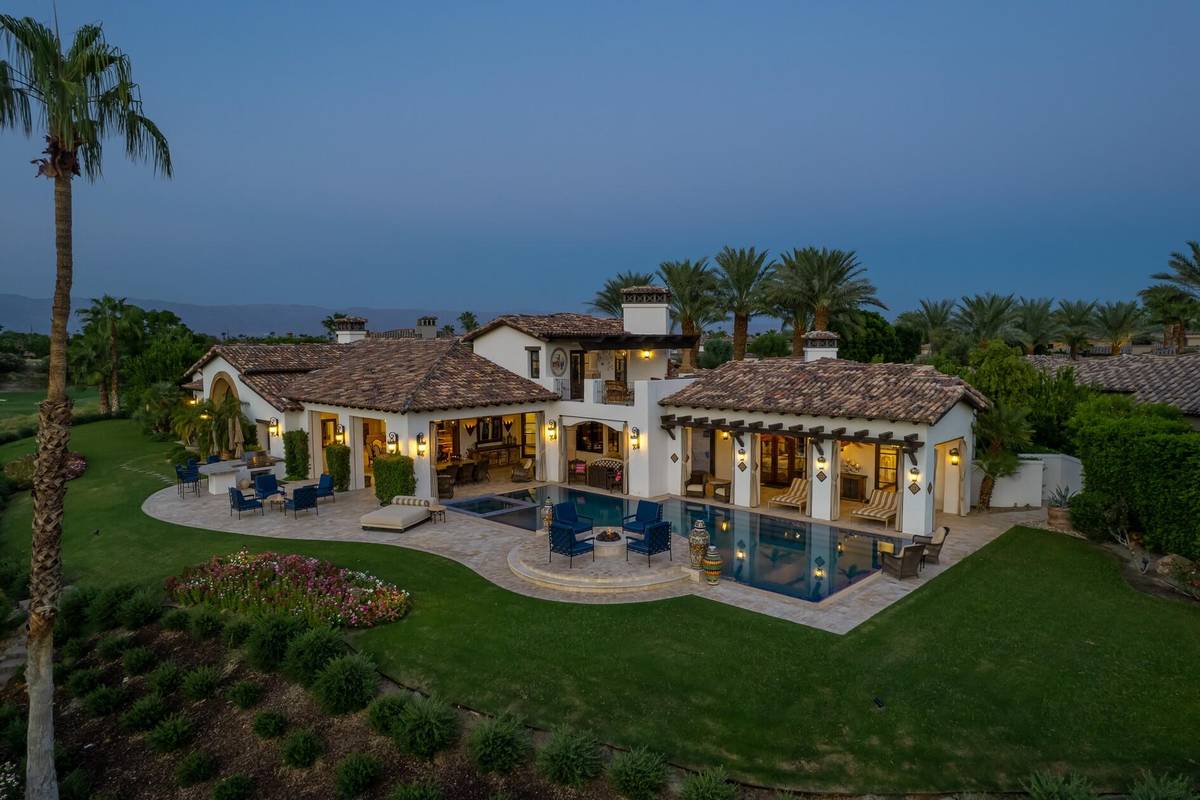 La Quinta, CA 92253,80620 Via Portofino