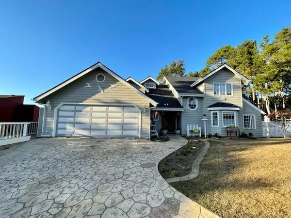 495 Chiswick WAY,  Cambria,  CA 93428