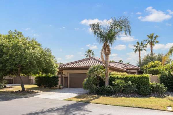 29 Wimbledon DR, Rancho Mirage, CA 92270