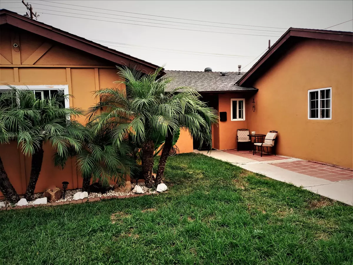 La Puente, CA 91744,709 Lidford